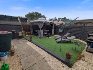 Photo 16- click for photo gallery